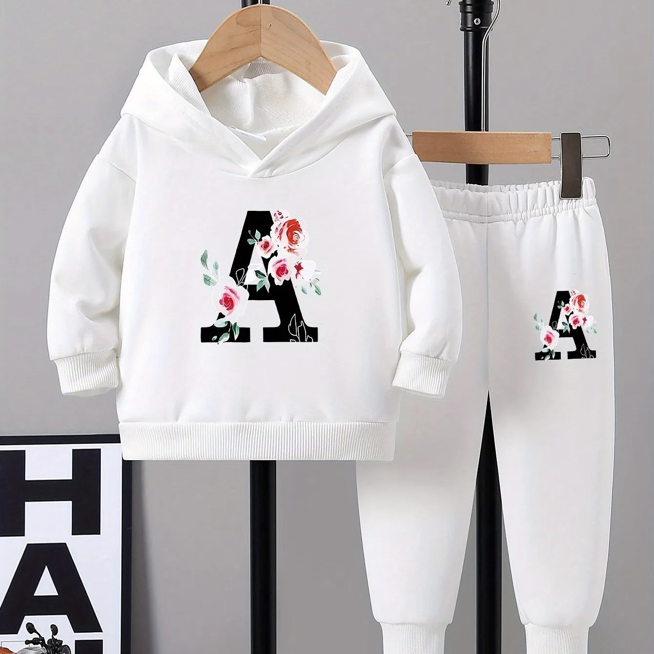 1 Set Baby Girls' Spring/Fall Casual Knit Hoodie and Pants with Floral Alphabet Applique, Long Sleeve Pullover with Slight Stretch, Loose Fit Polyester Outfit, for Outdoor