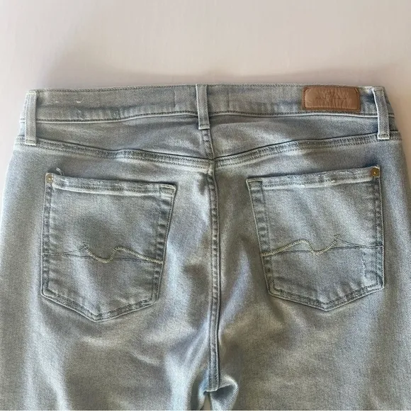 7 For All Mankind Josefina Feminine Boyfriend Jeans Skinny 31 Button Fly