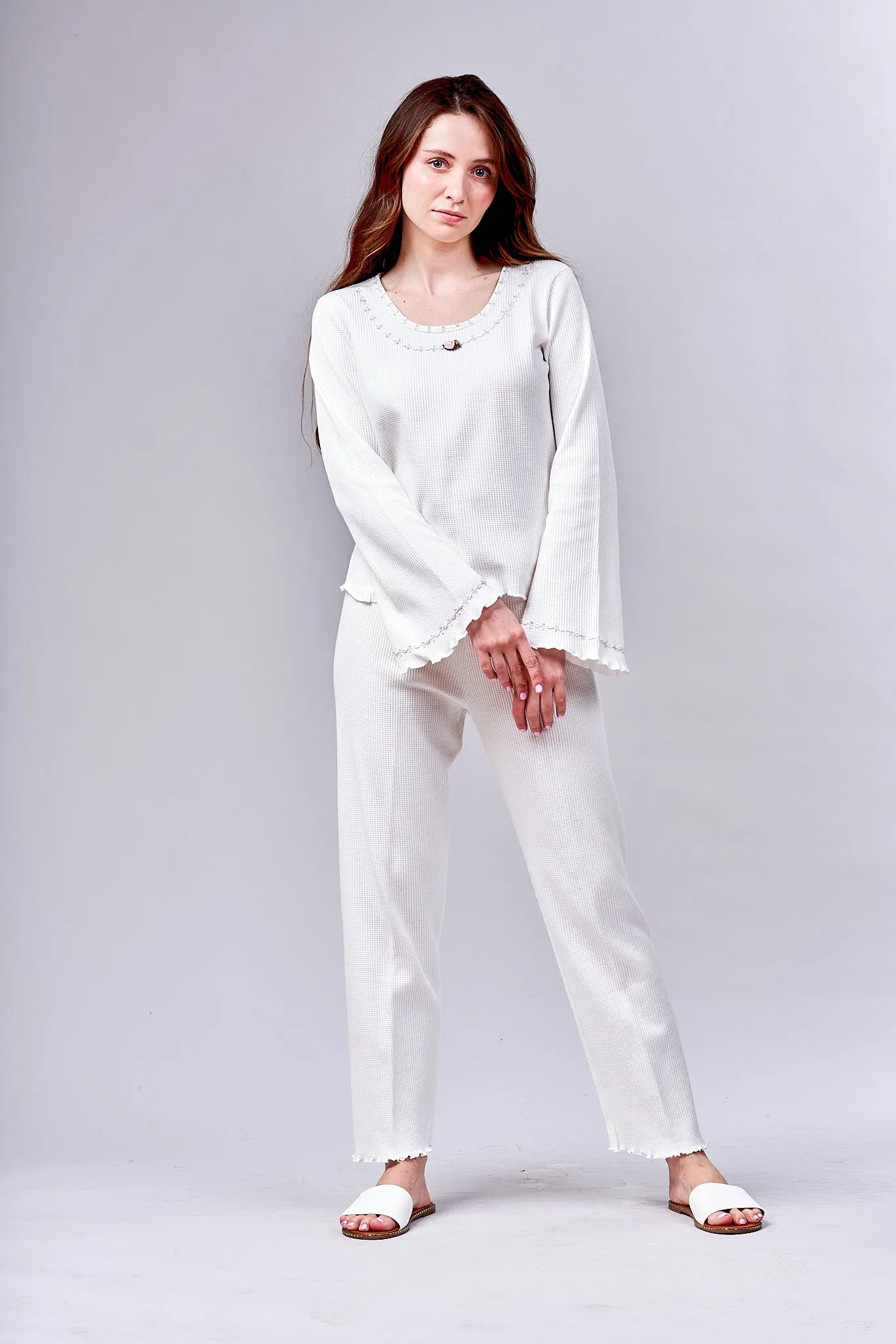 8503 Pyjamas with long sleeves