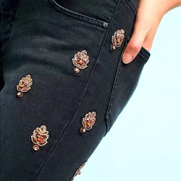 Anthropologie Pilcro Black Script Rhinestone Beaded Embellished Jeans 26 P Short