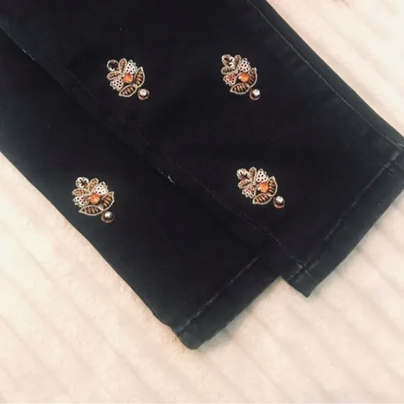 Anthropologie Pilcro Black Script Rhinestone Beaded Embellished Jeans 26 P Short