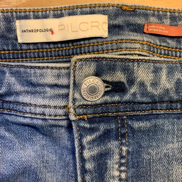 ANTHROPOLOGY PILCRO BOHO TAPESTRY TRIM JEANS SLIM BOYFRIEND SIZE 30