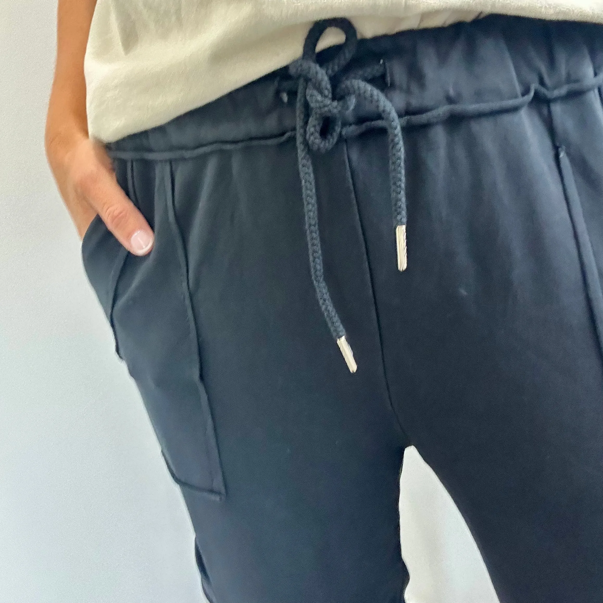 BLACK POCKET SWEAT PANTS