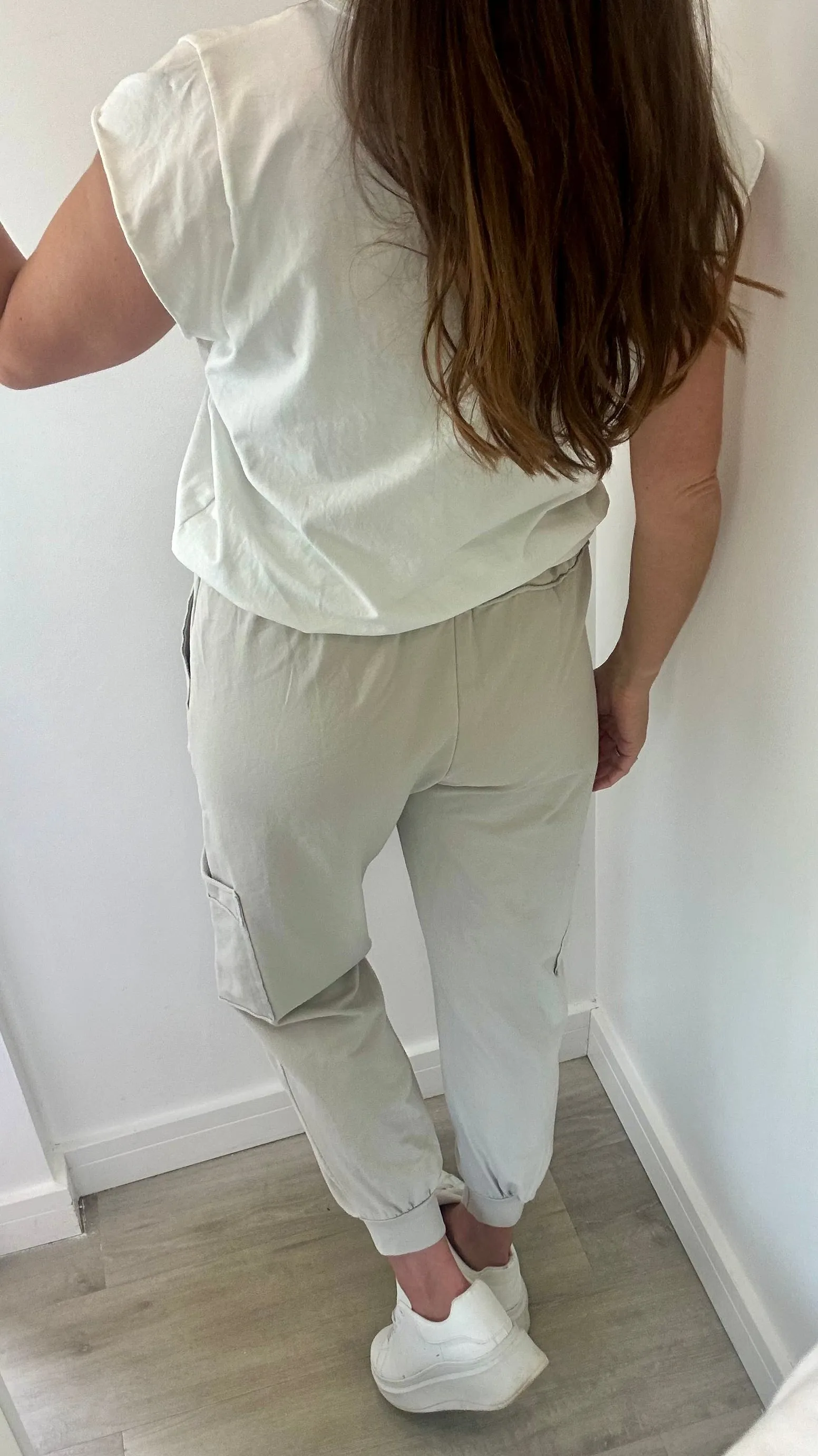 CREAM POCKET SWEAT PANTS