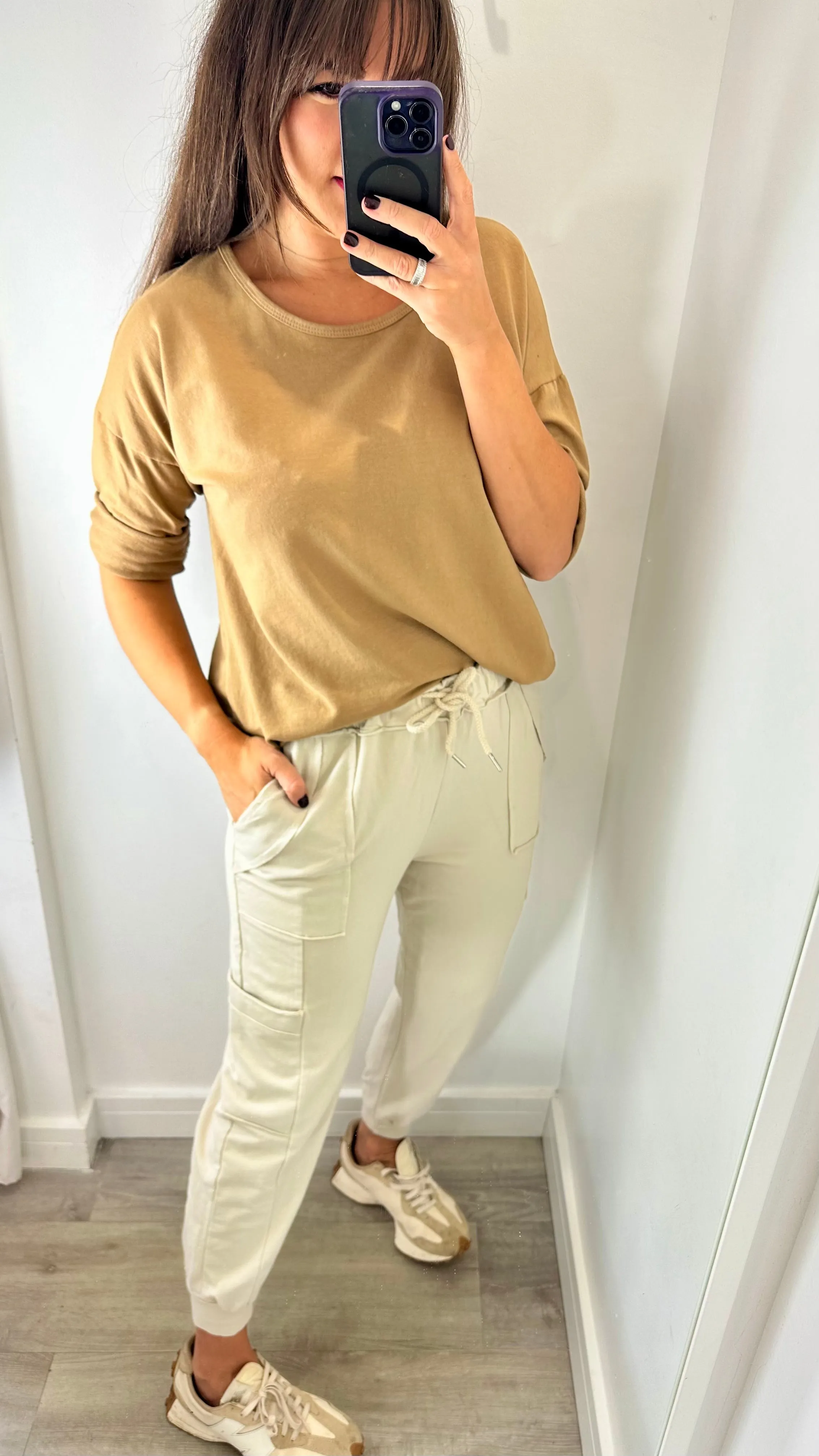 CREAM POCKET SWEAT PANTS