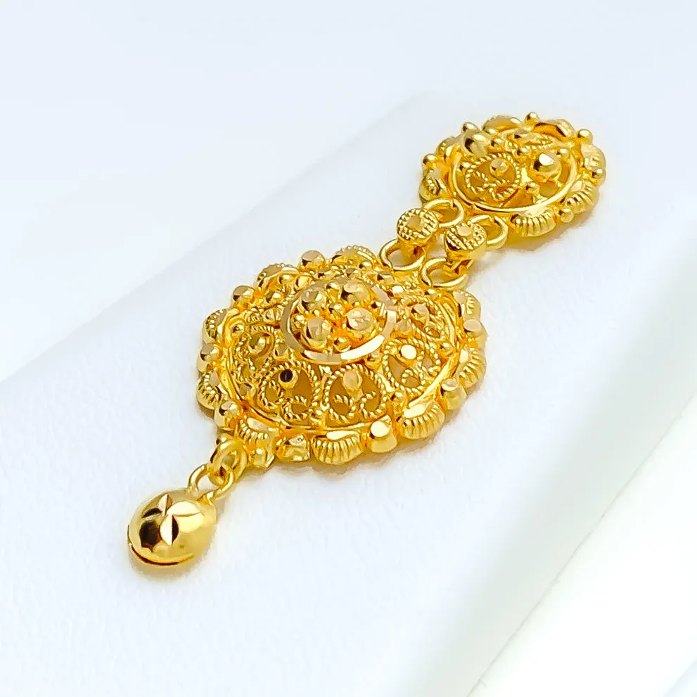 Dazzling Striped 22k Gold Charming Necklace Set