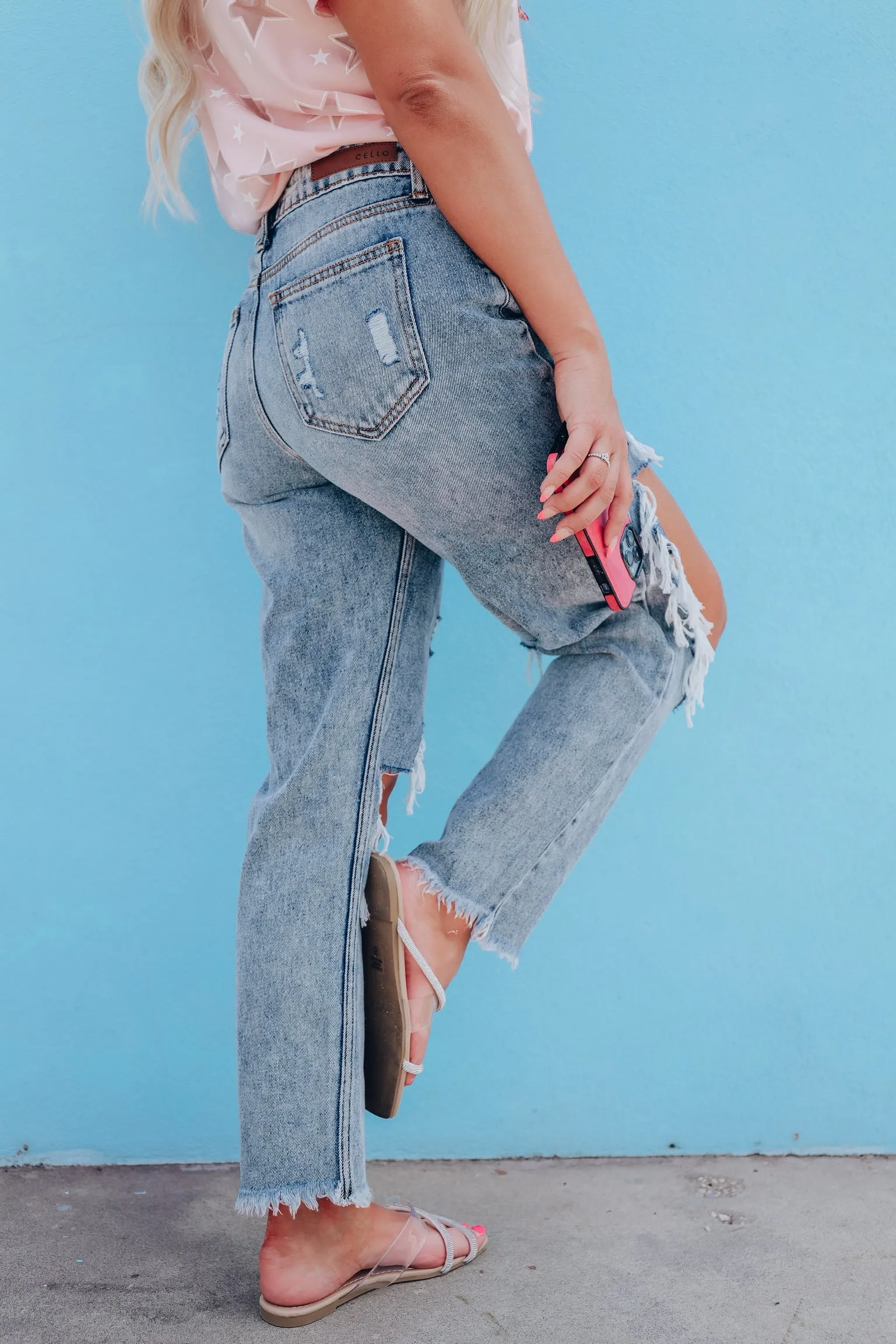 Delia Distressed Boyfriend Jean - Light