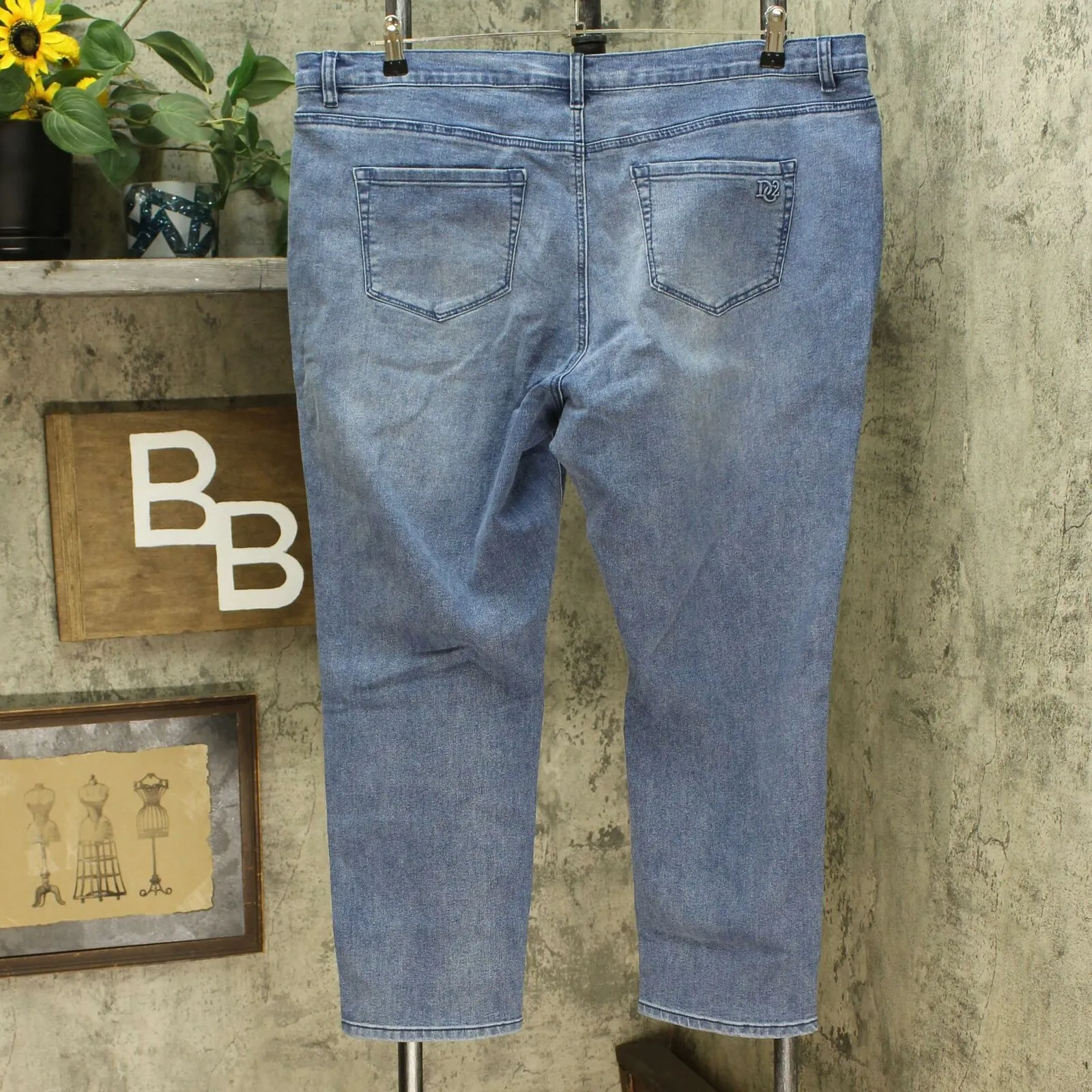 DG2 by Diane Gilman Embellished Distressed Anniversary Jeans Petite 20W Midtone