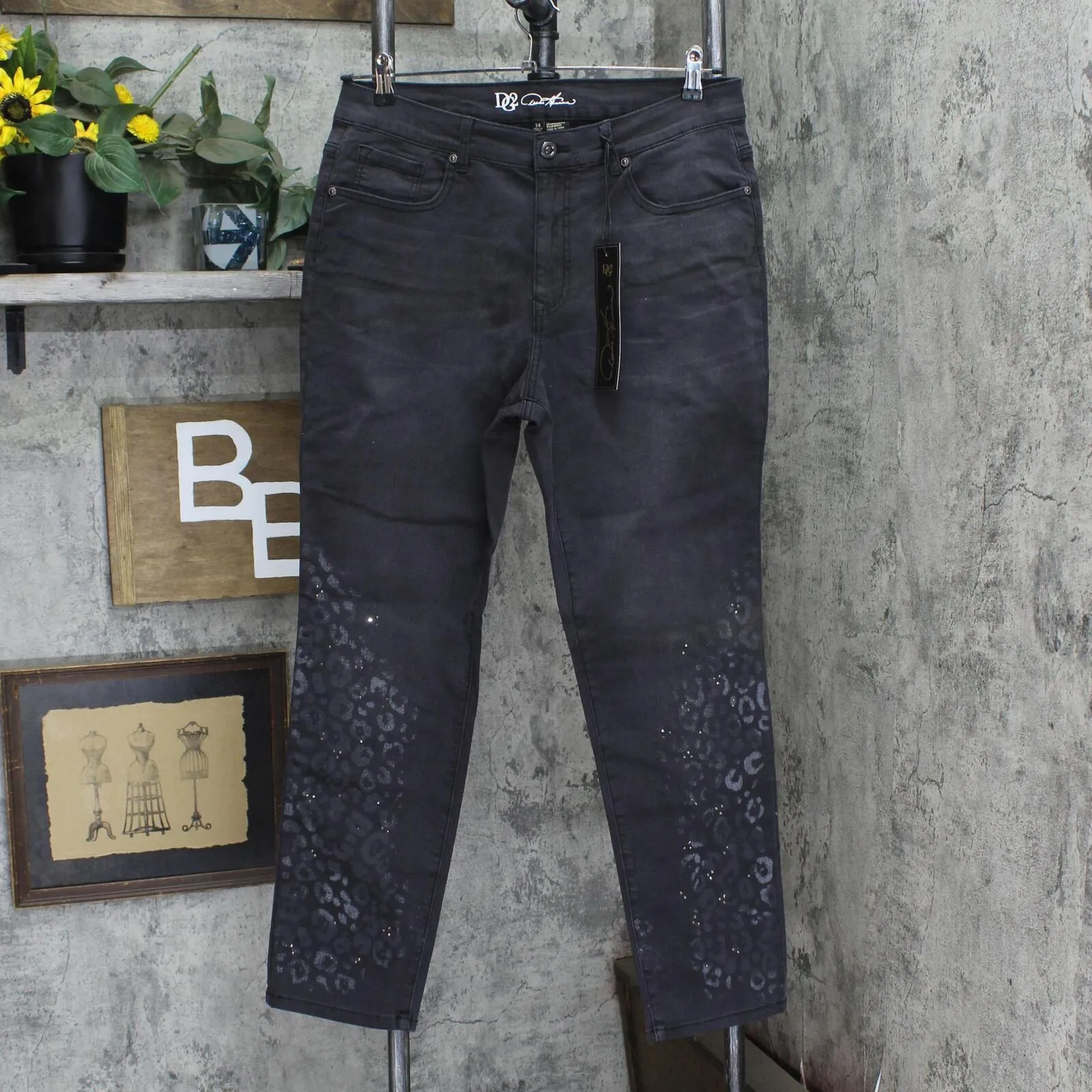 DG2 Womens Leopard Print Embellished Straight Leg Jeans Black Animal 14
