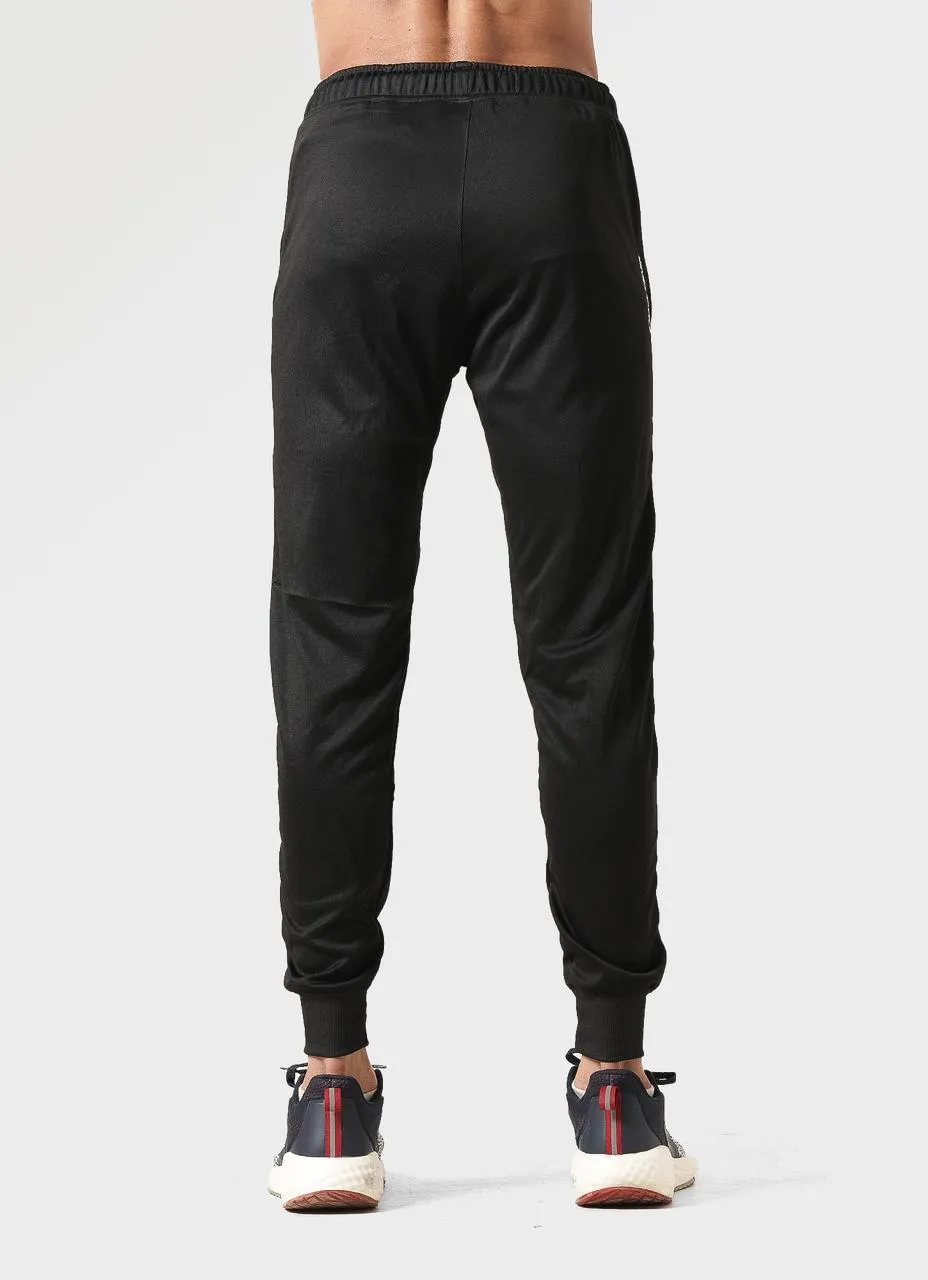 Essential Joggers - Black