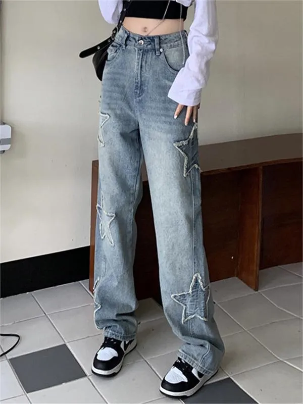 Faded vintage boyfriend jeans with star patch