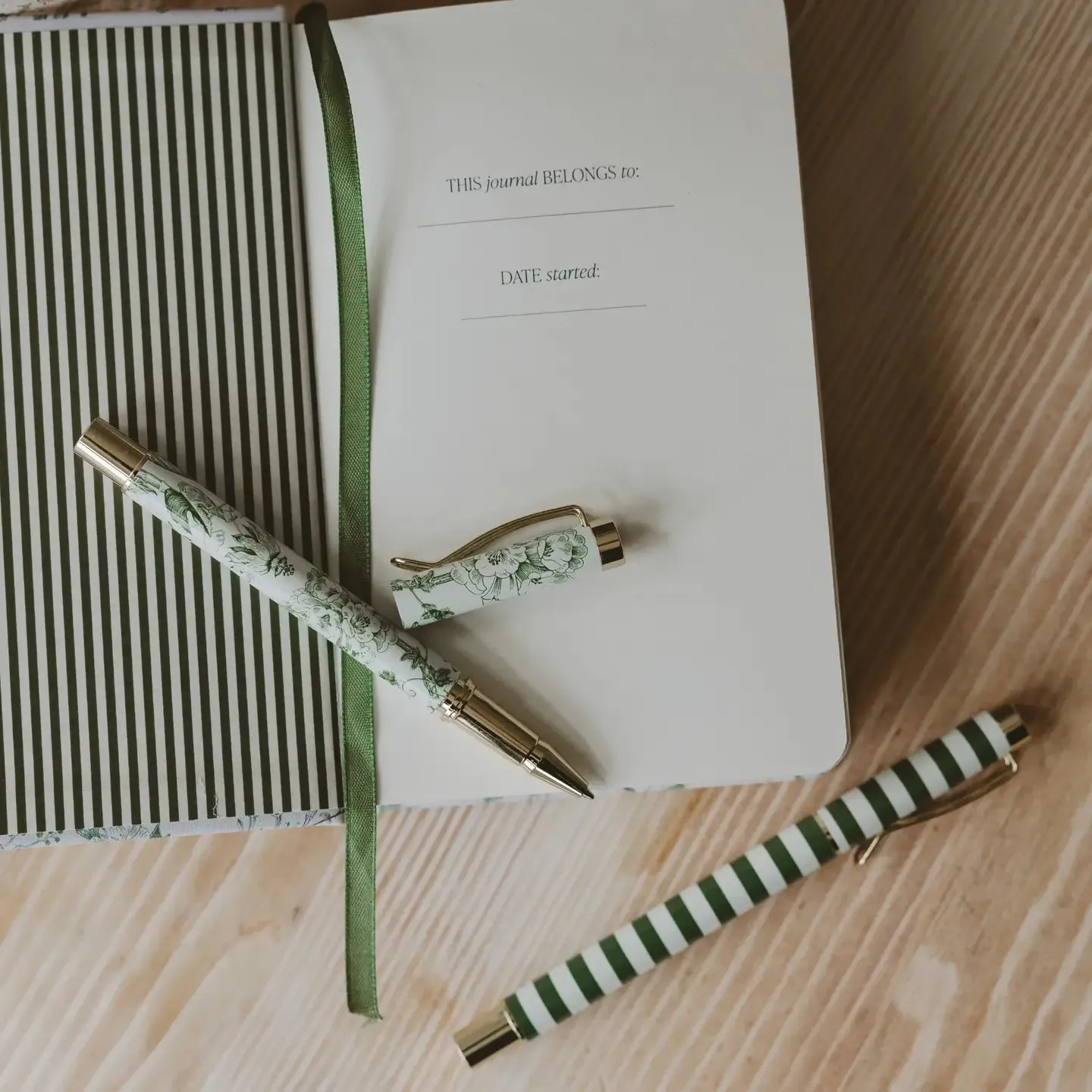 Floral & Striped Pen Set