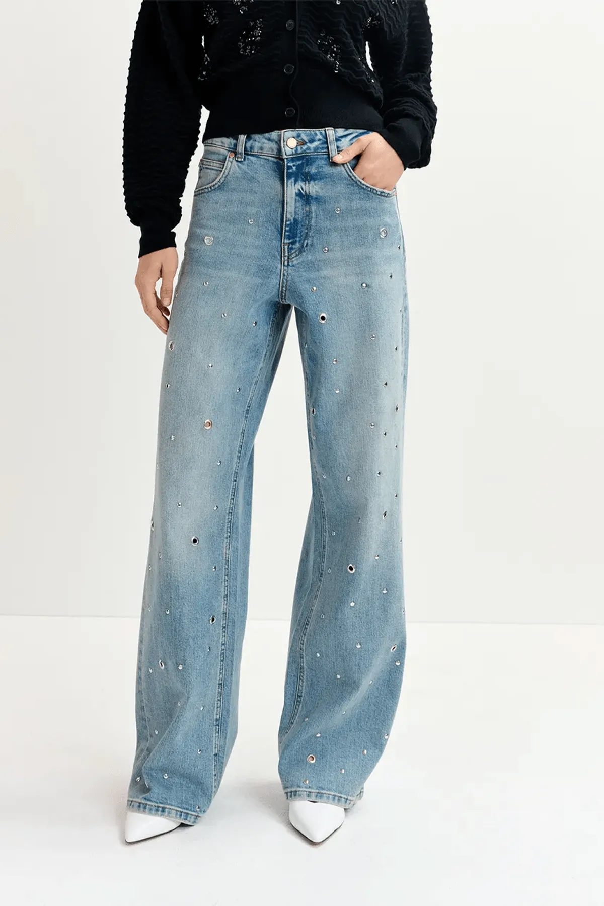 Garment Eyelet-Embellished Jeans in Blue