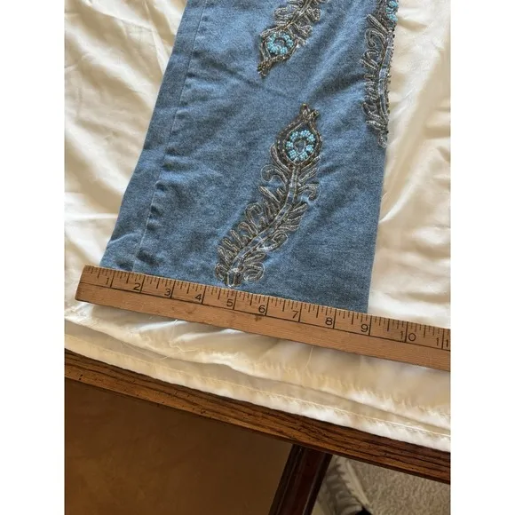 Haven Bleu Womens Sz. 2 Blue Denim Jeans Embellished Feather Beaded Design Boho