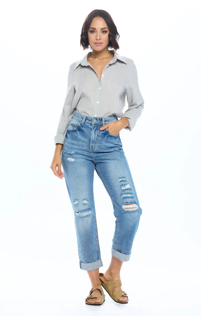 HIGH RISE RIPPED BOYFRIEND JEANS