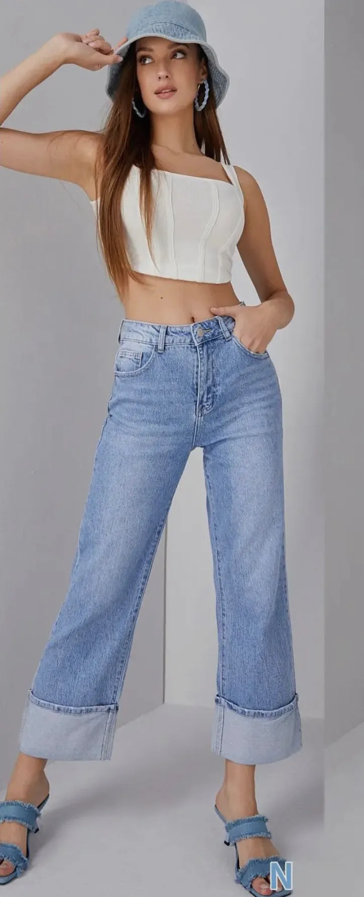 High Waist Wide Leg Jeans Cuff Hem