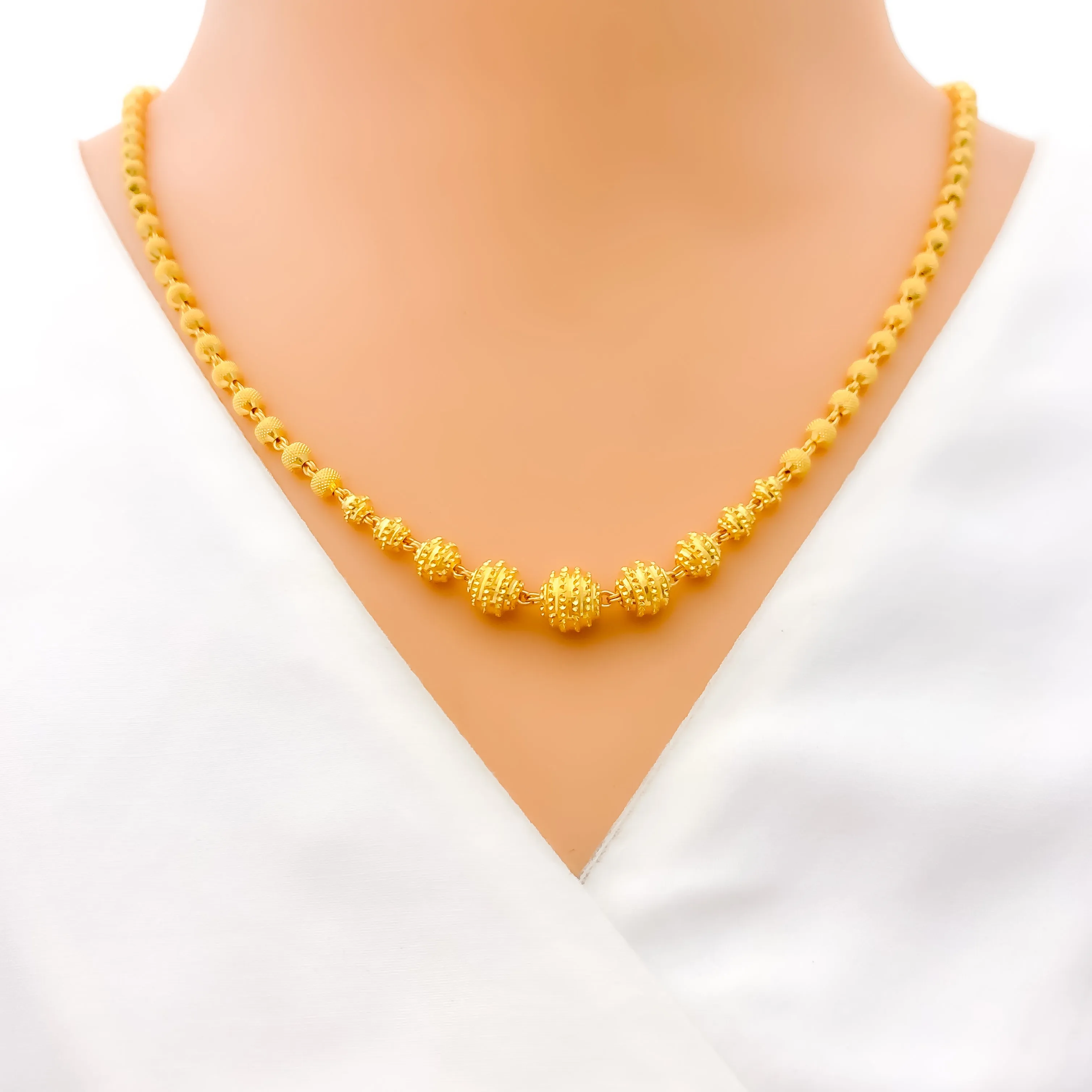 Impeccable Striped 22k Gold Lara Necklace Set