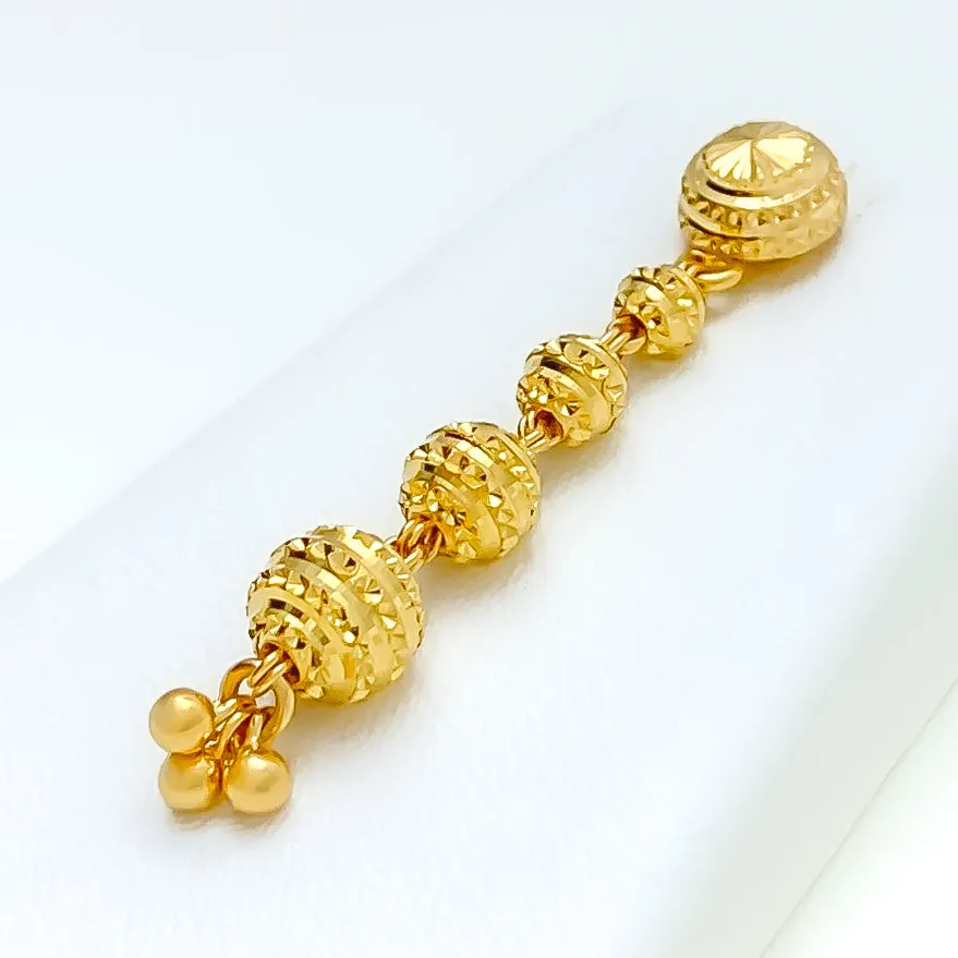 Impeccable Striped 22k Gold Lara Necklace Set