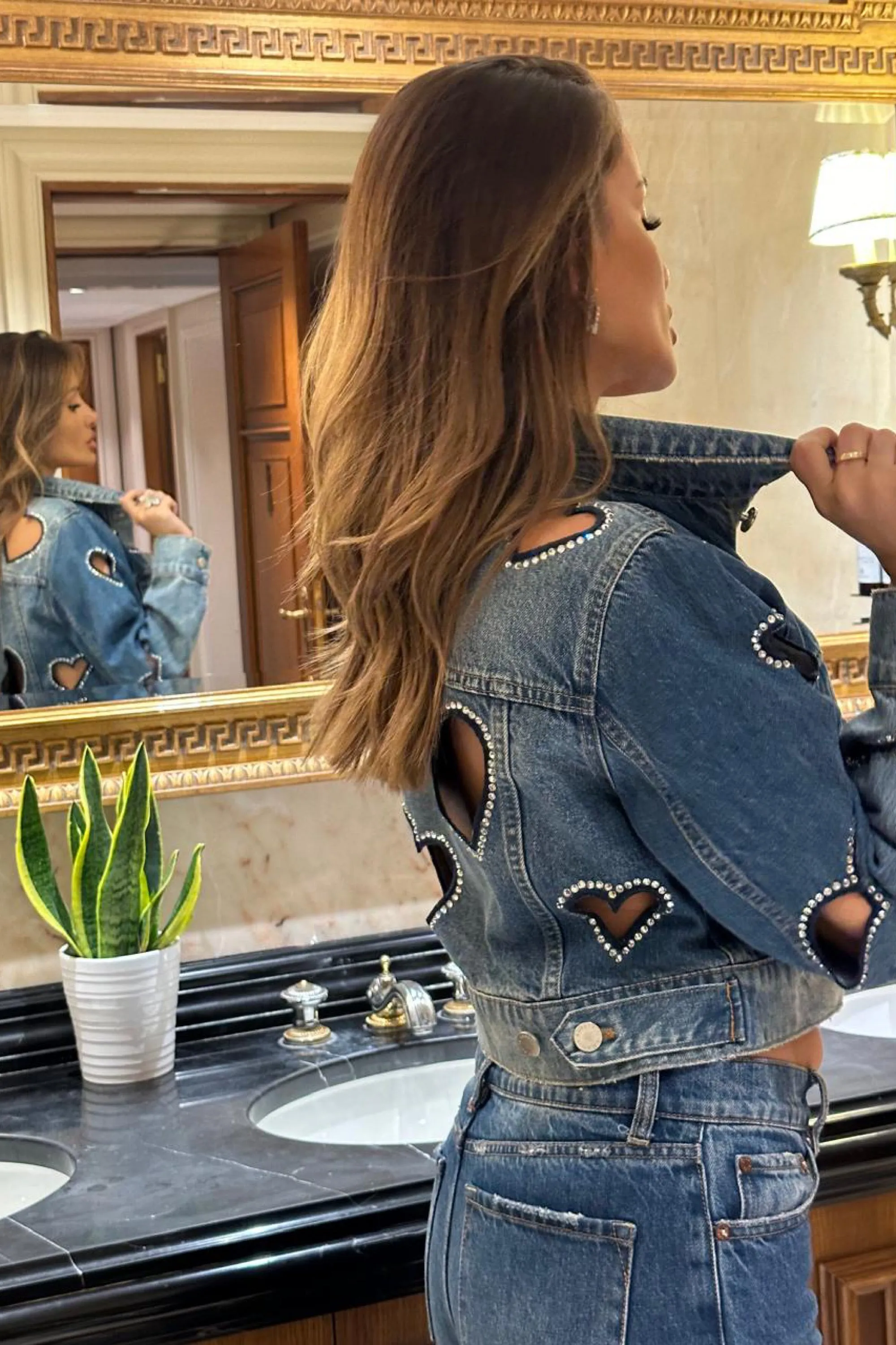 JEANS CAY EMBELLISHED JEAN