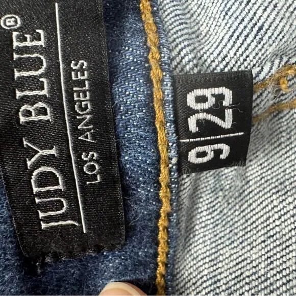 Judy Blue Boyfriend Fit Distressed Jeans Womens 29 High Rise Loose Fit Bleach