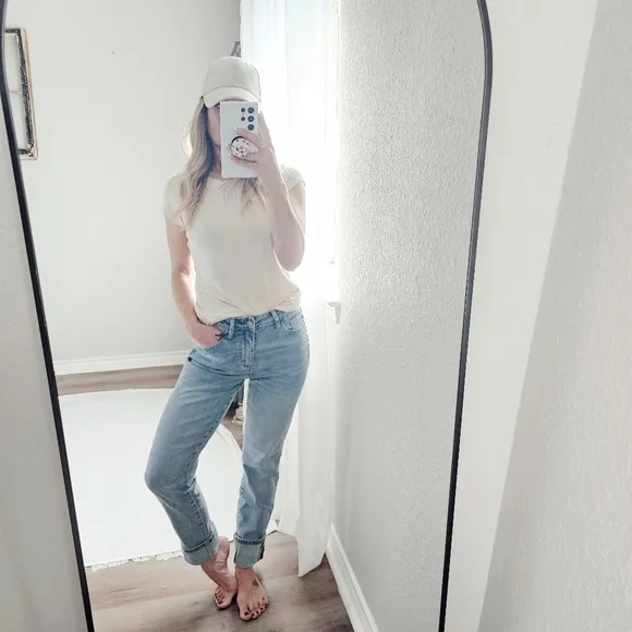 Judy Blue HR Cuffed Jeans No Distressing Vintage Wash Boyfriend Regular Plus NEW