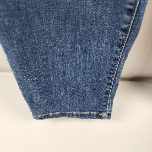 Judy Blue Jeans Womens Plus 20W Blue Distressed Boyfriend Fit Denim JB8275MD
