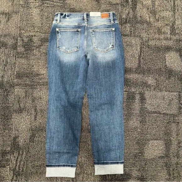 Judy Blue Mid Rise Boyfriend Jeans