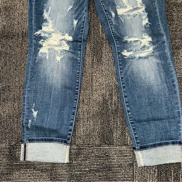 Judy Blue Mid Rise Boyfriend Jeans