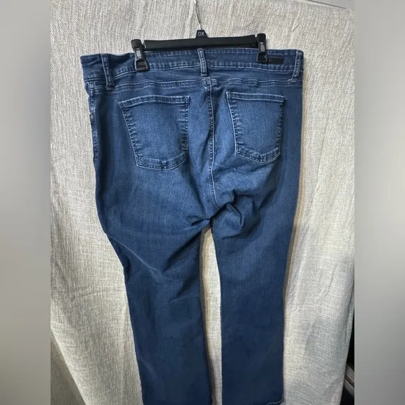 Kut from the Kloth Catherine Boyfriend Jeans 16W (I think these are Catherine)