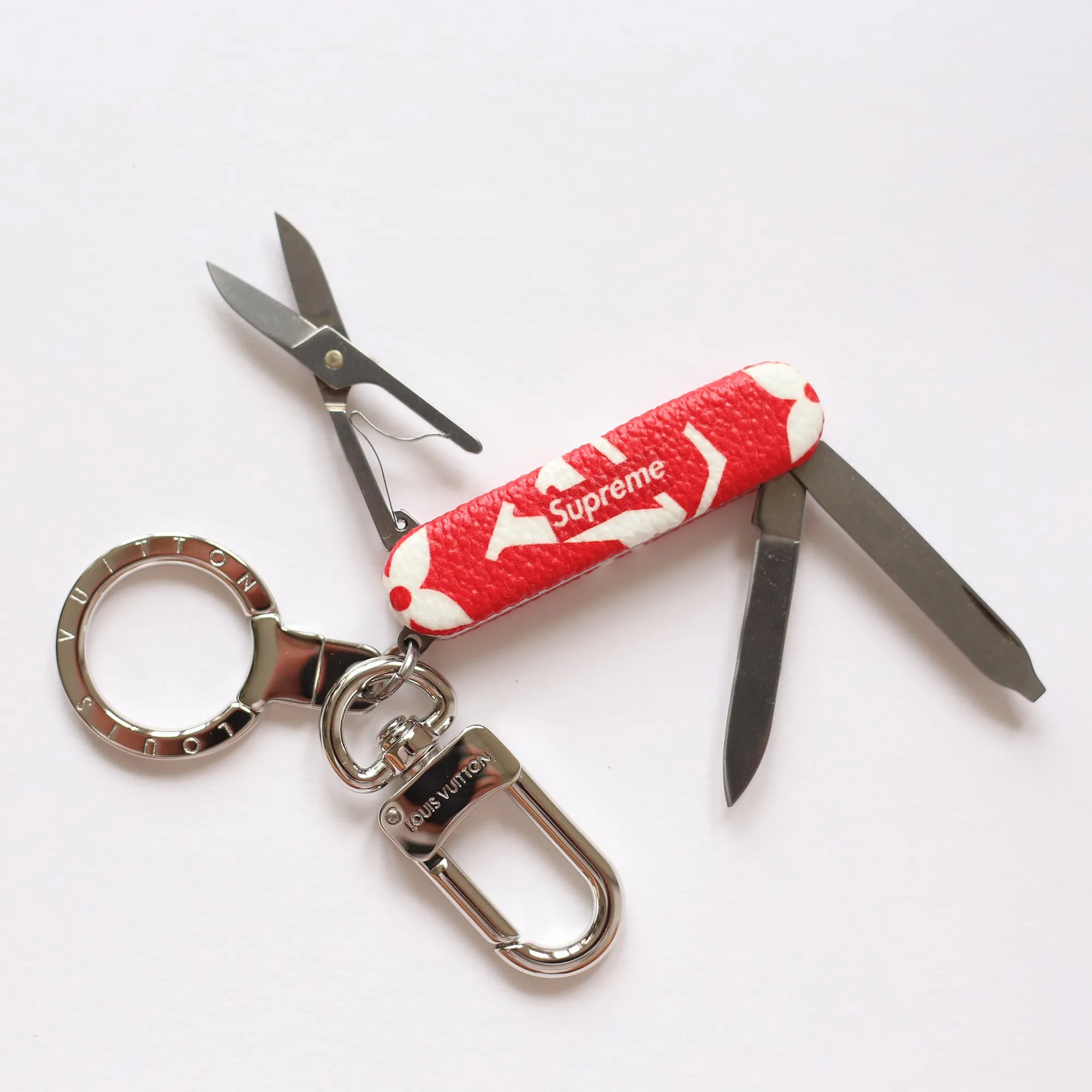 Louis Vuitton | Supreme Pocket Knife Charm | Red
