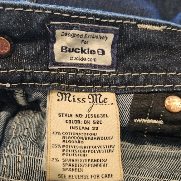MISS ME EASY BOOT MID-RISE BLING JEANS EXCLUSIVE FOR BUCKLE JEANS SIZE 28