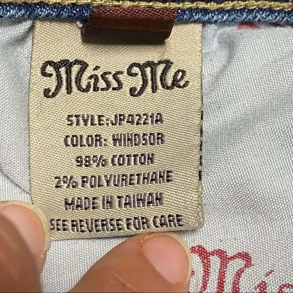 Miss Me Embellished Boot Cut Jeans Size 29