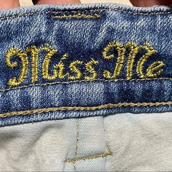 Miss Me Embellished Boot Cut Jeans Size 29