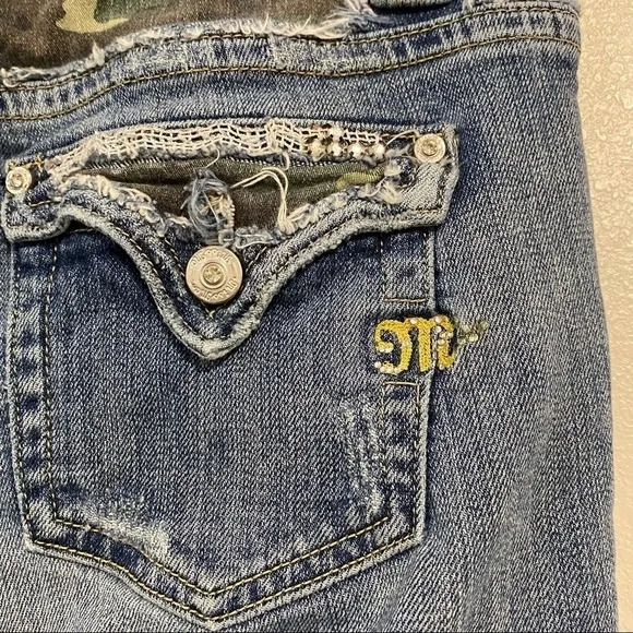 Miss Me Embellished Boot Cut Jeans Size 29
