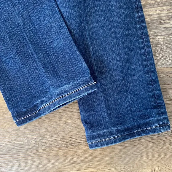 Miss Me Jeans Women’s Size 29 Blue Straight Flap Pockets Embellished Gemstones