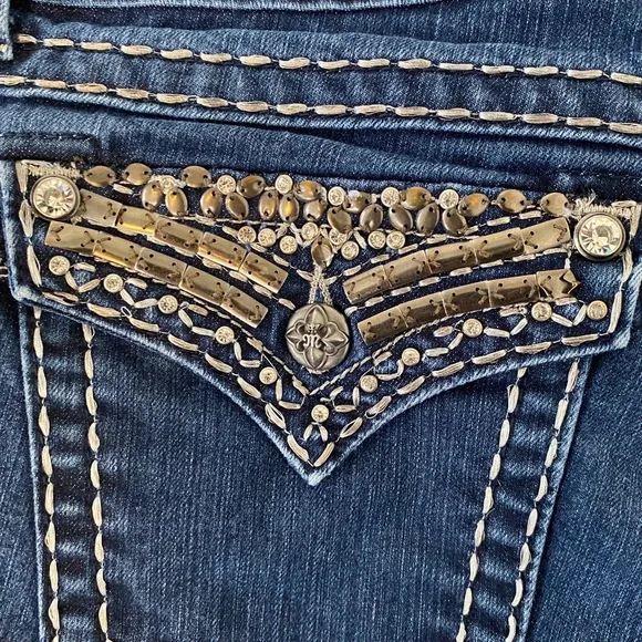 Miss Me Jeans Women’s Size 29 Blue Straight Flap Pockets Embellished Gemstones