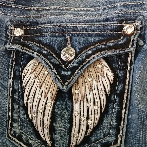 Miss Me Mid-Rise Signature Skinny Angel Wing Embellished Denim Jeans Women's 32