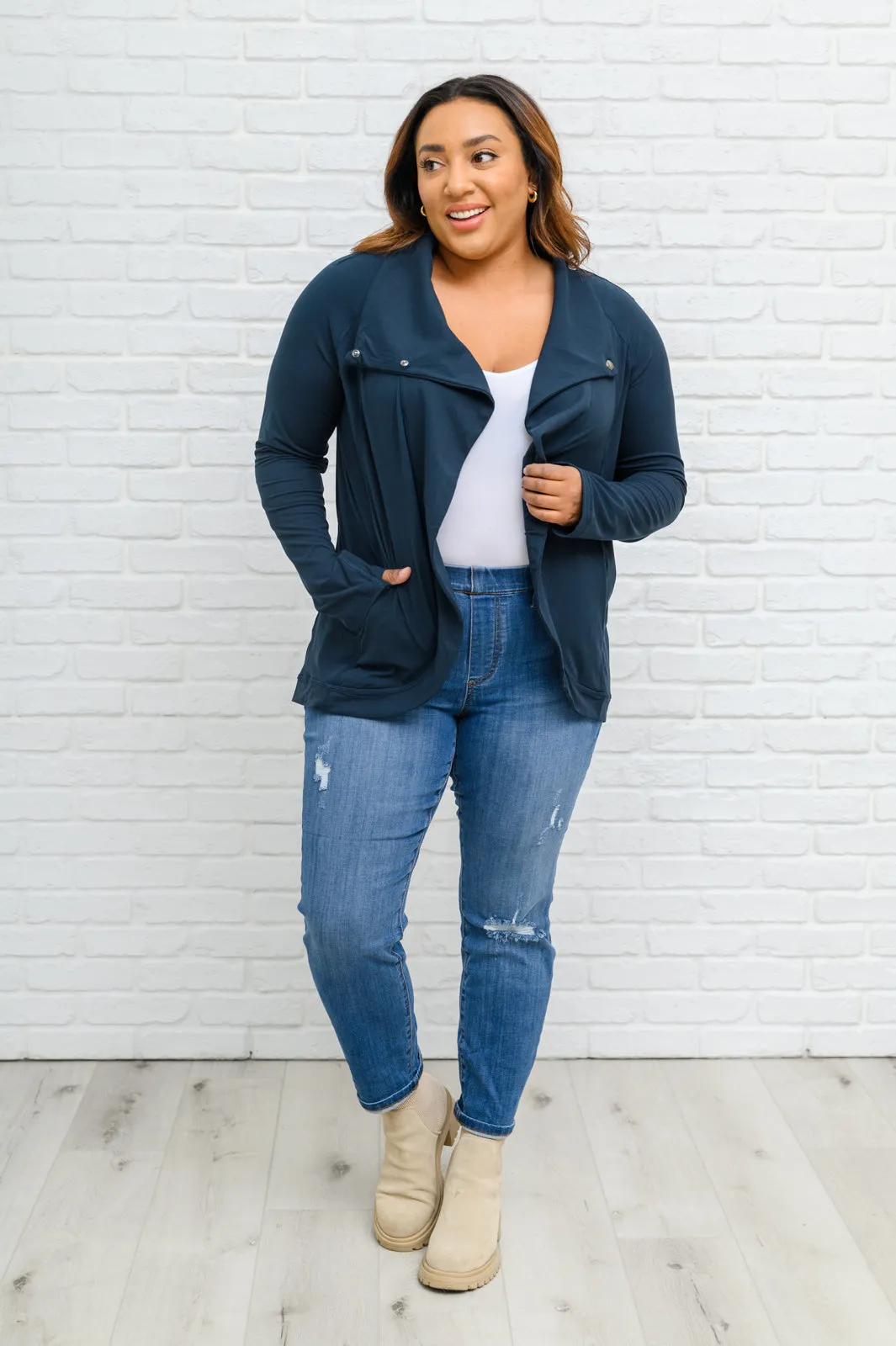 Nikki Mid-Rise Destroyed Boyfriend Jeggings by Judy Blue