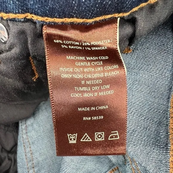 NWT Kut From The Kloth Katy Boyfriend Jeans Size 0 Junior’s