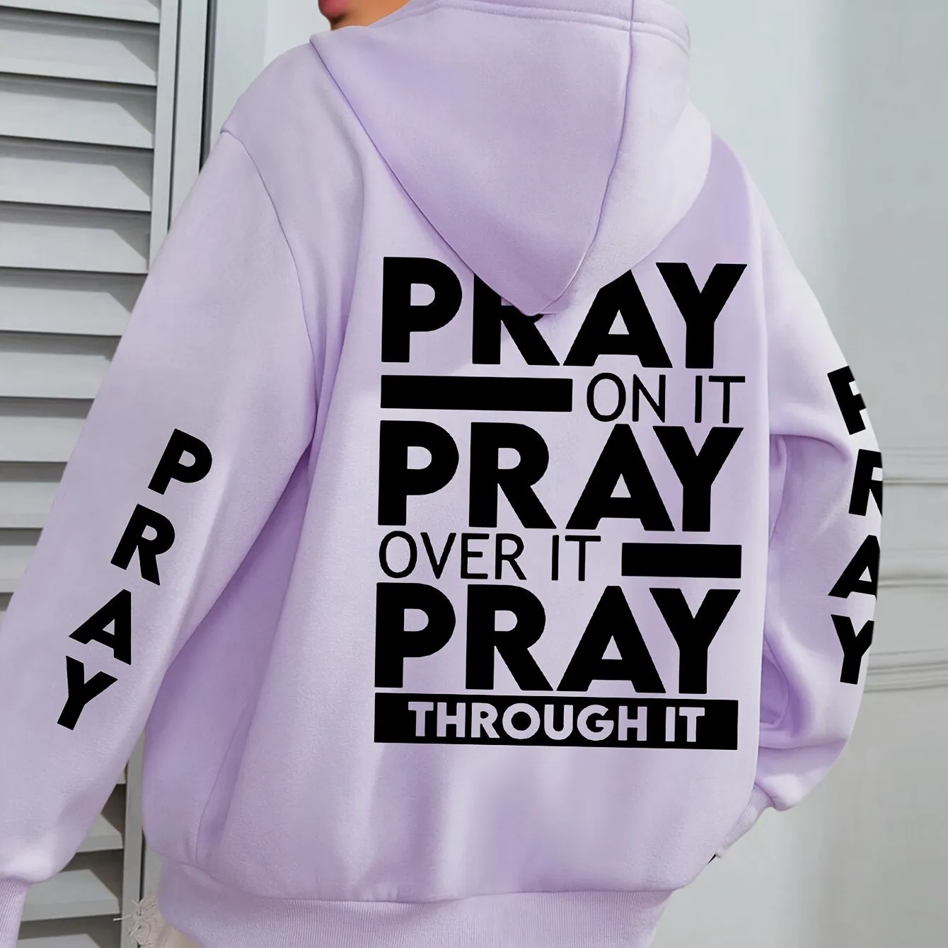 Plus Size PRAY Print Kangaroo Pocket Hoodie