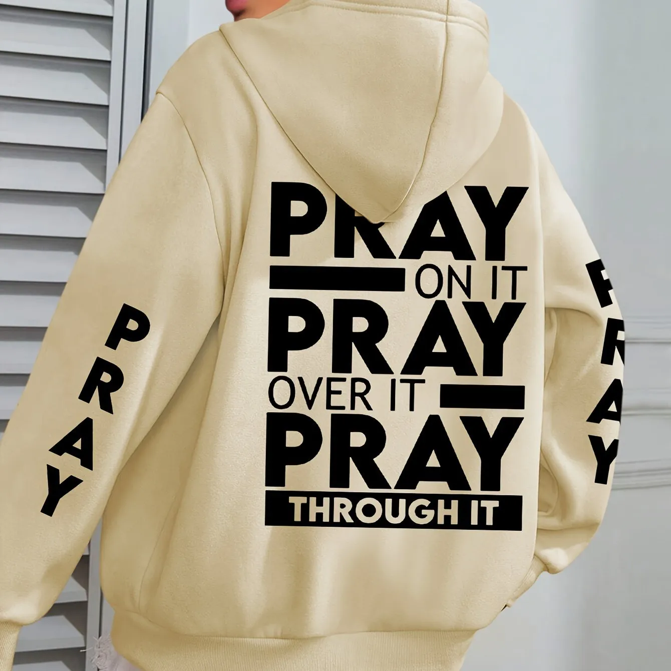 Plus Size PRAY Print Kangaroo Pocket Hoodie