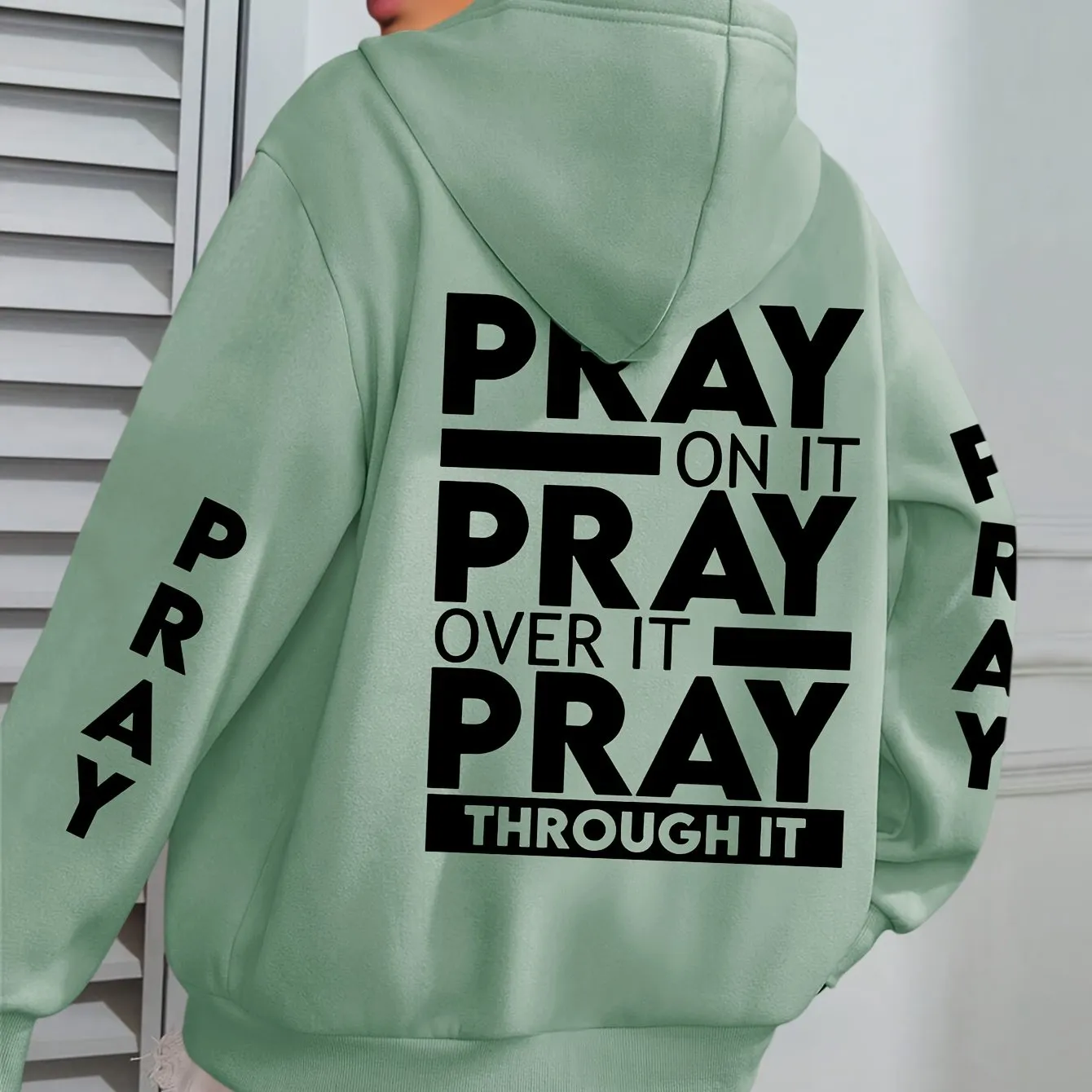 Plus Size PRAY Print Kangaroo Pocket Hoodie