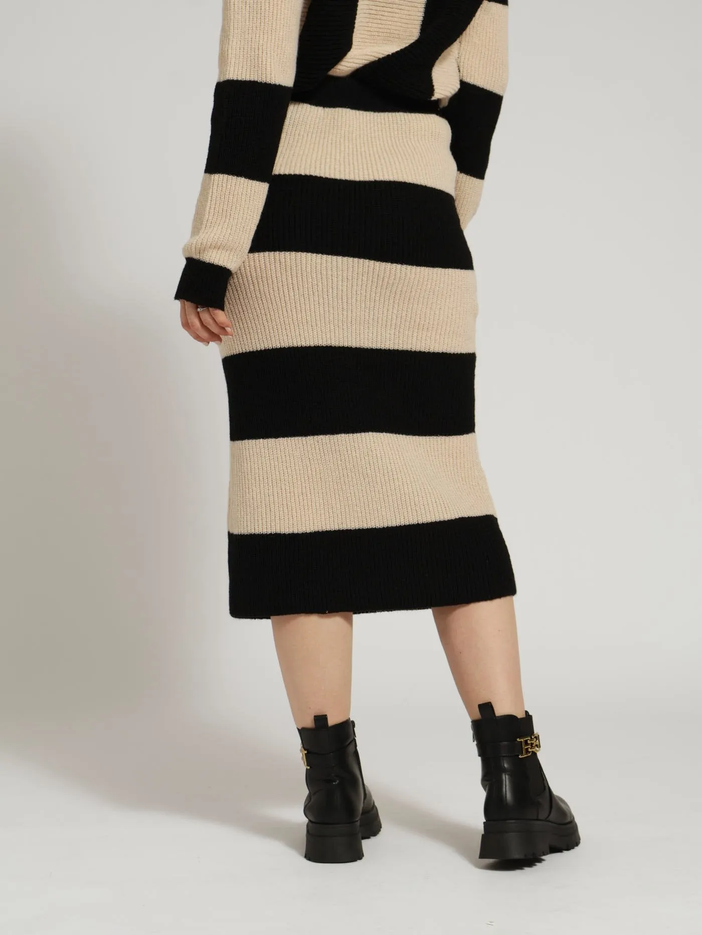 Pull On Striped Waffle Knit Skirt - Black/Beige