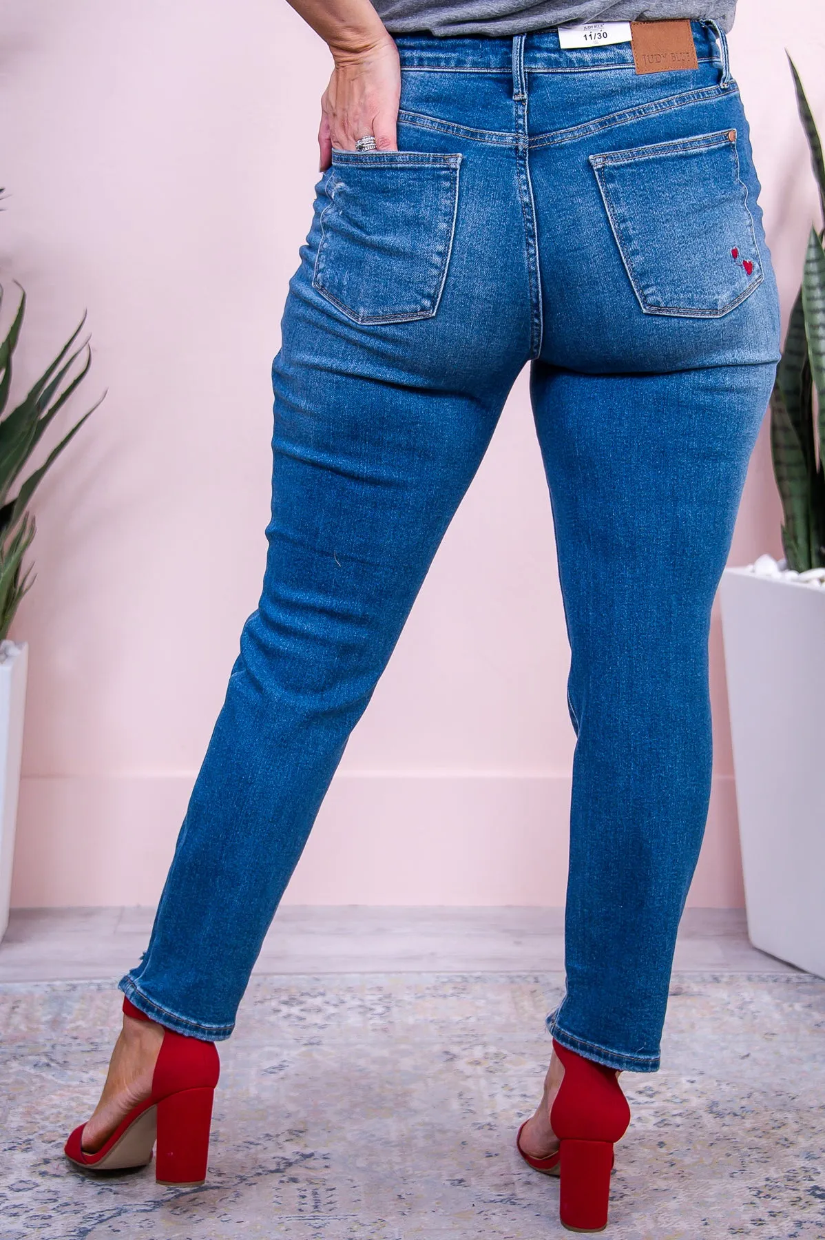 Queen Of Hearts Mediu Denim Distressed/Frayed  Jeans - K1154MDN