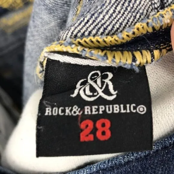 Rock &amp; Republic Embellished back pocket Boot Cut Jeans SIze 28