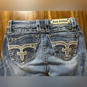 Rock Revival Adele Skinny Jeans Destructed Knee Embellished Pocket Size 27