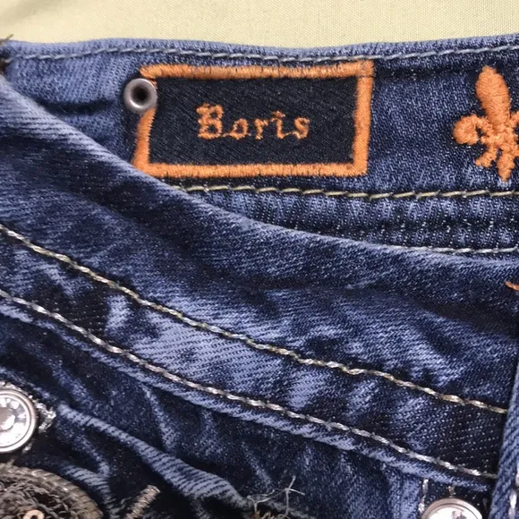 Rock Revival Women's Easy Boot Boris Embellished Jeans. Very Good Condition.