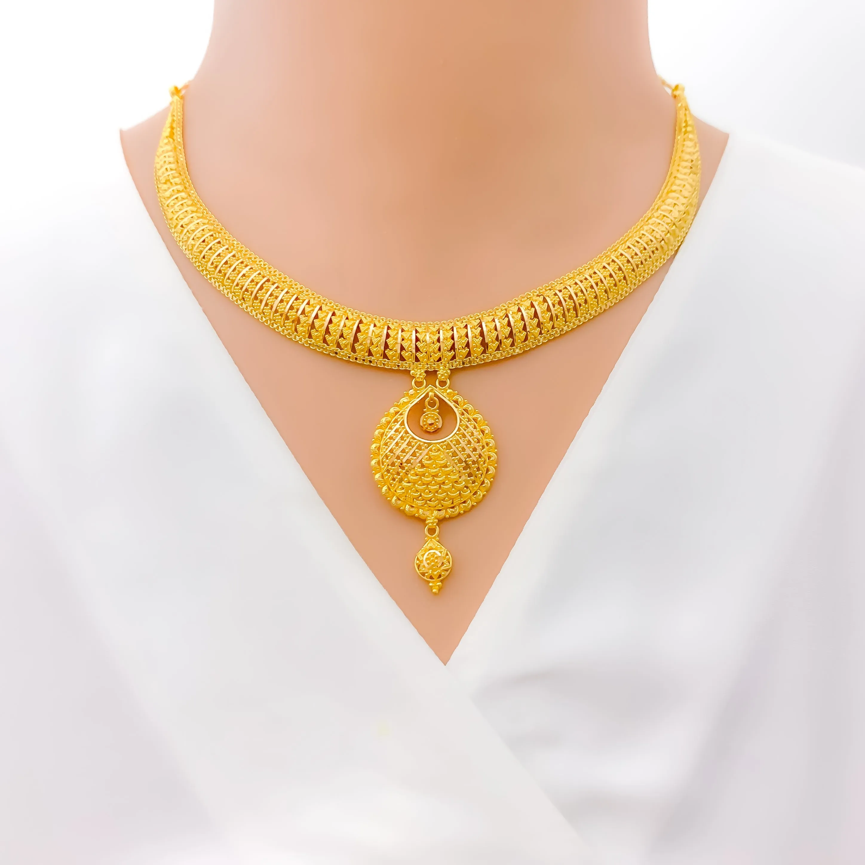Shiny Striped Open Drop 22k Gold Necklace Set