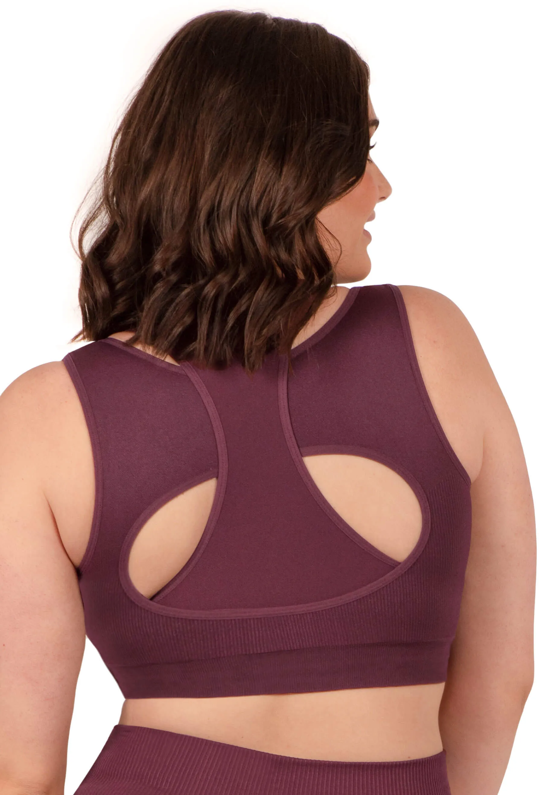 Sports Bra - Triple-layer Support Racer & High Waist 3/4 Capri Leggings