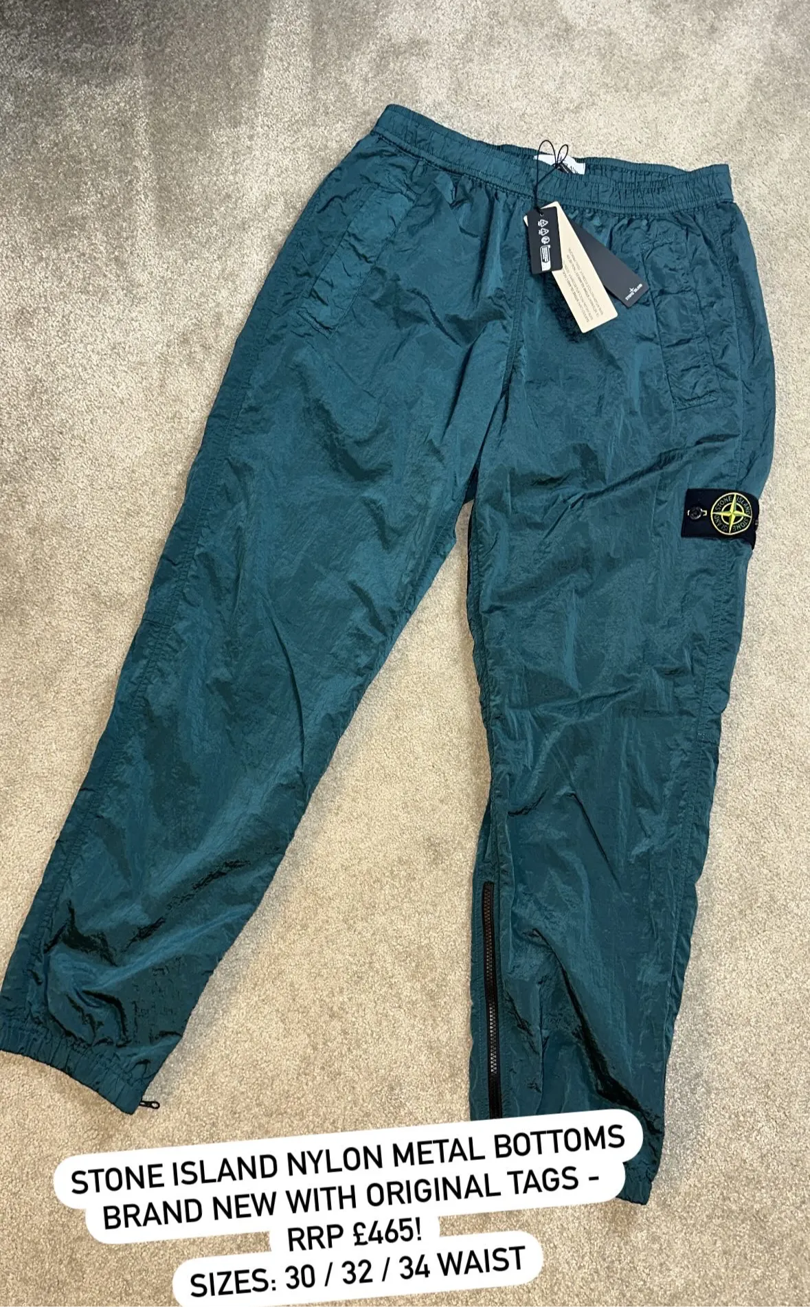 STONE ISLAND NYLON METAL CARGO TROUSERS - CHROME GREEN